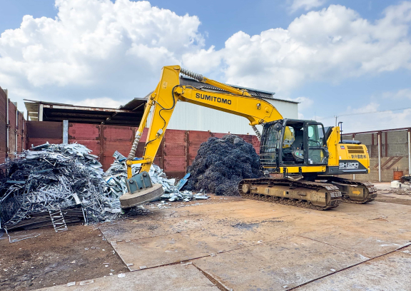 破砕粉砕工場（30坪）